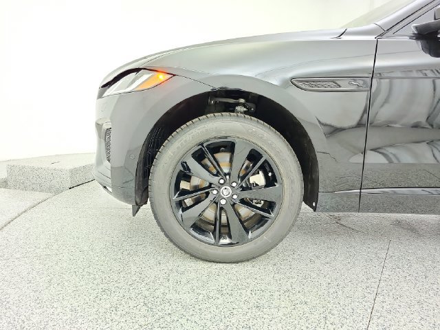 New 2026 Jaguar F-PACE R-Dynamic S AWD/4WD image 33