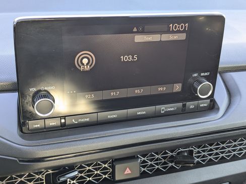 Certified 2023 Honda Accord LX image 21