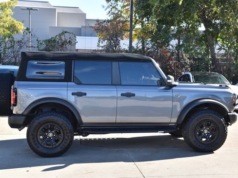 Used 2023 Ford Bronco Wildtrak image 6