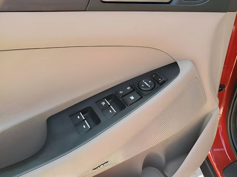 Used 2021 Hyundai Tucson Limited image 28