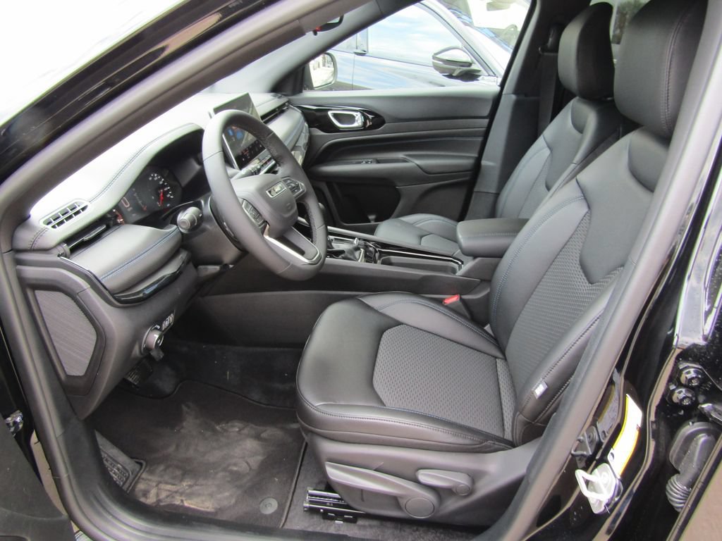 New 2026 Jeep Compass Latitude AWD/4WD image 21