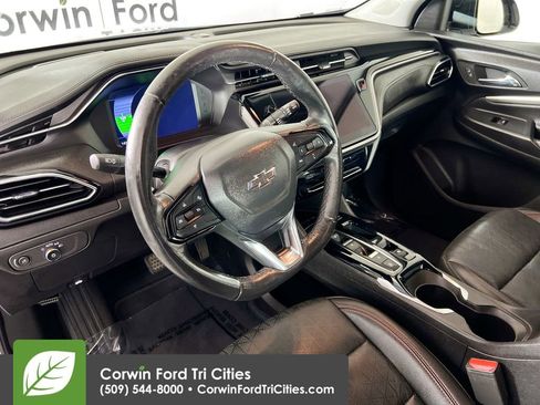 Used 2023 Chevrolet Bolt EUV Premier w/ Redline Edition image 3