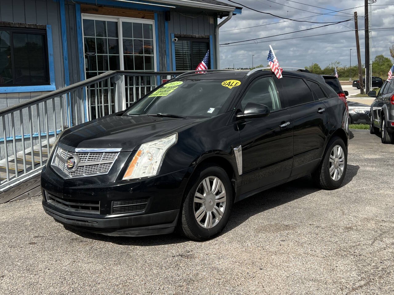 Used 2013 Cadillac SRX Luxury w/ Driver Awareness Package FWD image 2