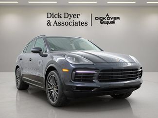 Used 2023 Porsche Cayenne AWD/4WD video 1