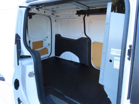 Used 2017 Ford Transit Connect XL image 24