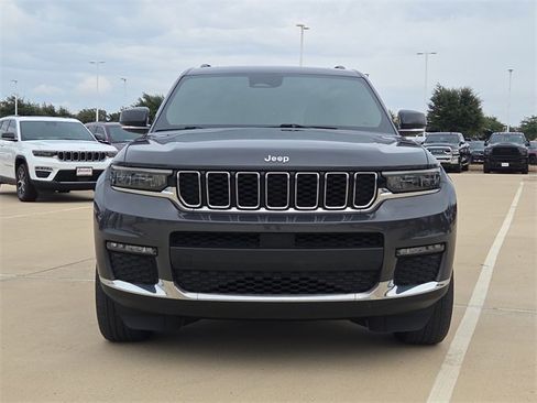 Used 2022 Jeep Grand Cherokee L Limited image 2