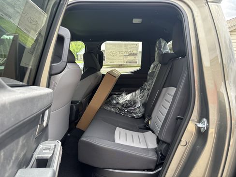 New 2026 Toyota Tacoma TRD Off-Road AWD/4WD image 12