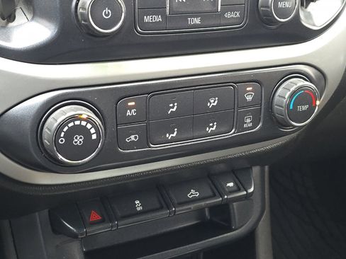 Used 2016 Chevrolet Colorado LT w/ LT Convenience Package image 26