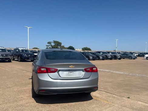 Used 2025 Chevrolet Malibu LT FWD image 18