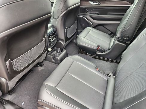 New 2026 Jeep Grand Cherokee L Limited AWD/4WD image 9