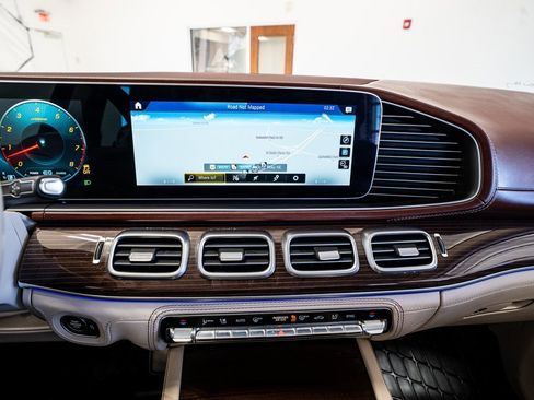 Used 2021 Mercedes-Benz Maybach GLS 600 Maybach GLS 600 image 48