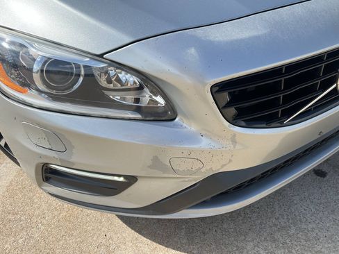 Used 2018 Volvo S60 T5 Dynamic w/ Vision Package FWD image 28