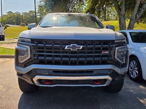 Used 2025 Chevrolet Tahoe Z71 w/ Comfort Package AWD/4WD image 7