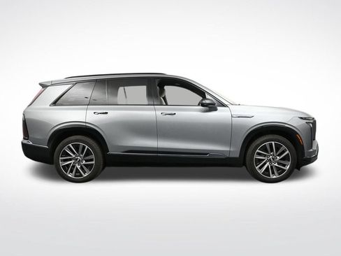 Used 2026 Cadillac Vistiq Luxury AWD/4WD image 6