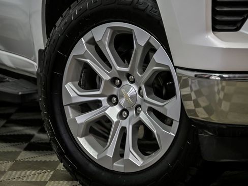 Used 2022 Chevrolet Silverado 1500 LTZ w/ LTZ Convenience Package II image 3