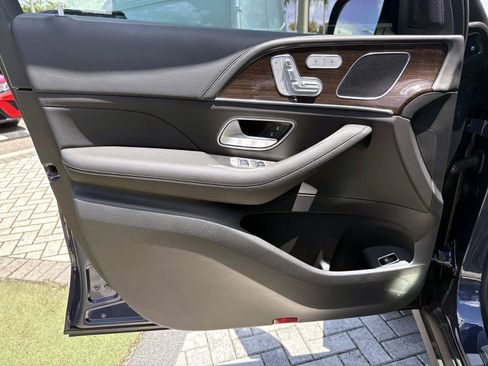 Certified 2025 Mercedes-Benz GLE 350 4MATIC image 17