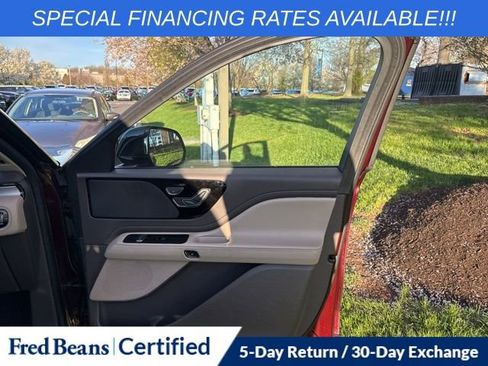 Used 2022 Lincoln Aviator AWD w/ Premium Package image 19