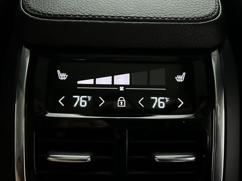 Used 2022 Volvo XC90 T8 Inscription Expression w/ Climate Package AWD/4WD image 28