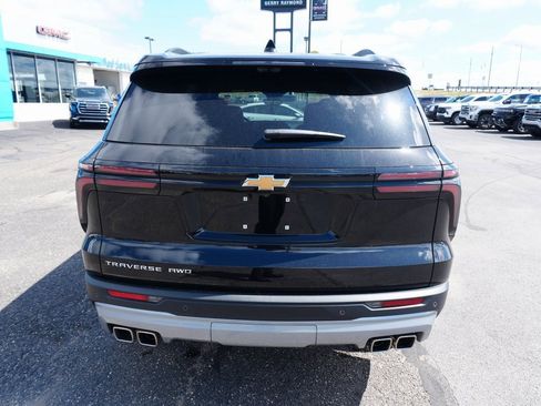 New 2026 Chevrolet Traverse LT w/ Driver Confidence Package image 5