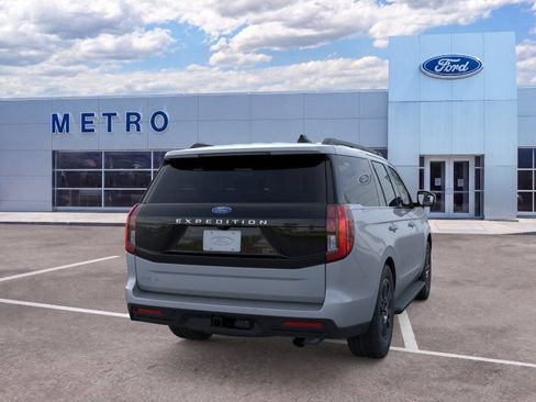 New 2026 Ford Expedition Active AWD/4WD image 8