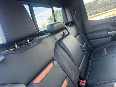 Used 2020 GMC Sierra 1500 AT4 w/ AT4 Premium Package image 9
