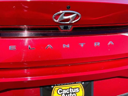 Used 2021 Hyundai Elantra SEL FWD image 30