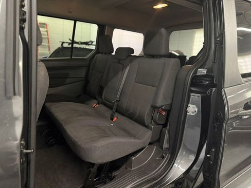 Used 2018 Ford Transit Connect XLT image 32