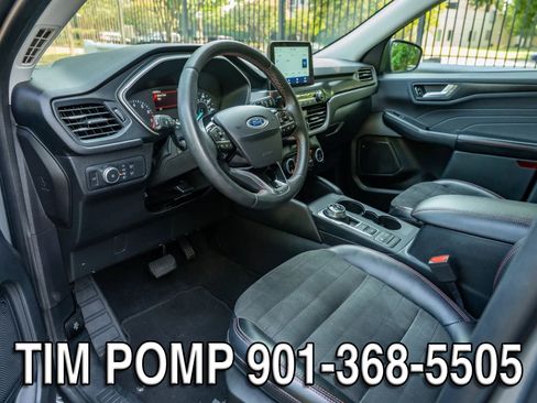 Used 2022 Ford Escape SEL w/ SEL Stealth AWD Package image 10