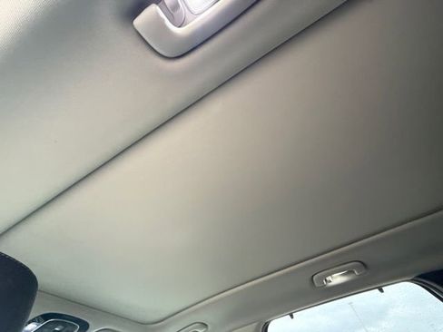 Used 2022 Hyundai Santa Fe SEL w/ Convenience + Premium Package FWD image 14