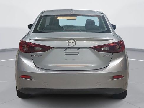 Used 2017 MAZDA MAZDA3 Touring w/ Popular Equipment Package FWD image 6