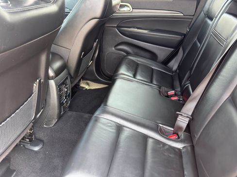 Used 2021 Jeep Grand Cherokee Limited RWD image 30