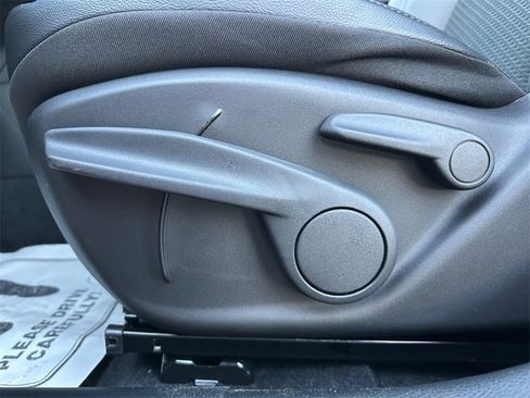 New 2026 Jeep Compass Latitude image 25