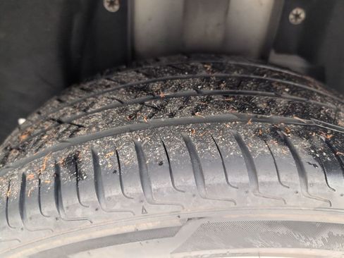 Used 2017 Ford Escape Titanium image 19