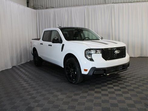 New 2025 Ford Maverick XLT w/ XLT Luxury Package image 29