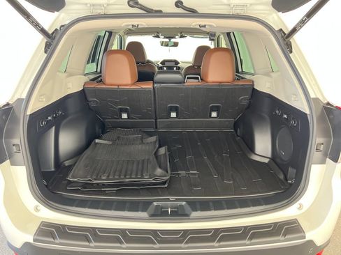 Used 2023 Subaru Forester Touring AWD/4WD image 25