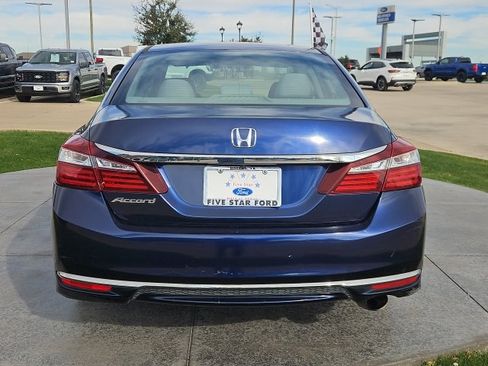 Used 2016 Honda Accord LX image 6