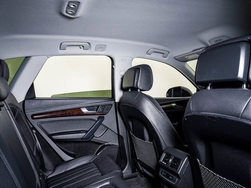 Used 2020 Audi Q5 2.0T Premium image 16