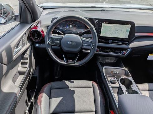 New 2026 Chevrolet Equinox RS FWD image 31