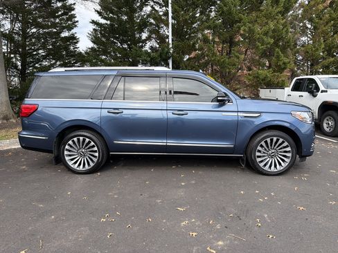 Used 2020 Lincoln Navigator L Reserve w/ Luxury Package image 11