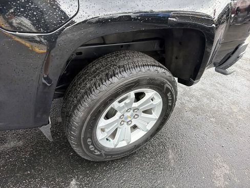 Used 2021 Chevrolet Colorado LT AWD/4WD image 12