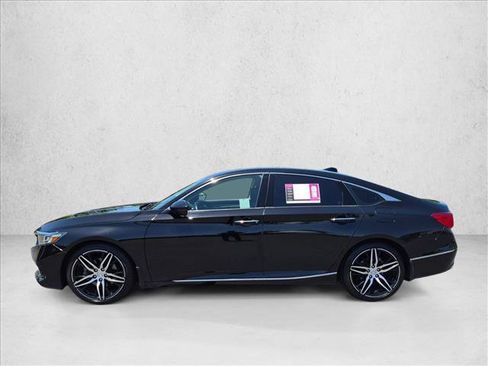 Used 2021 Honda Accord Touring image 9