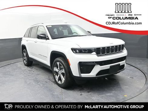 New 2026 Jeep Grand Cherokee Limited w/ Luxury Tech Group II AWD/4WD image 1