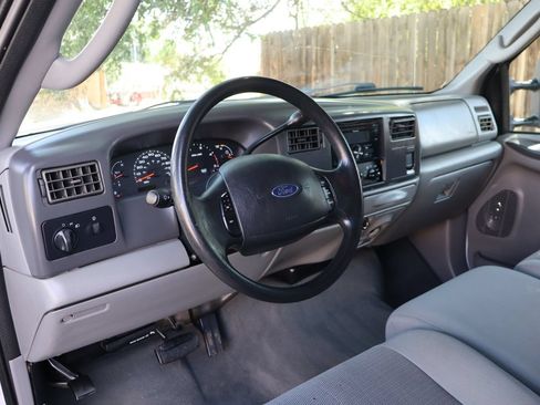 Used 2004 Ford F350 XLT RWD image 15