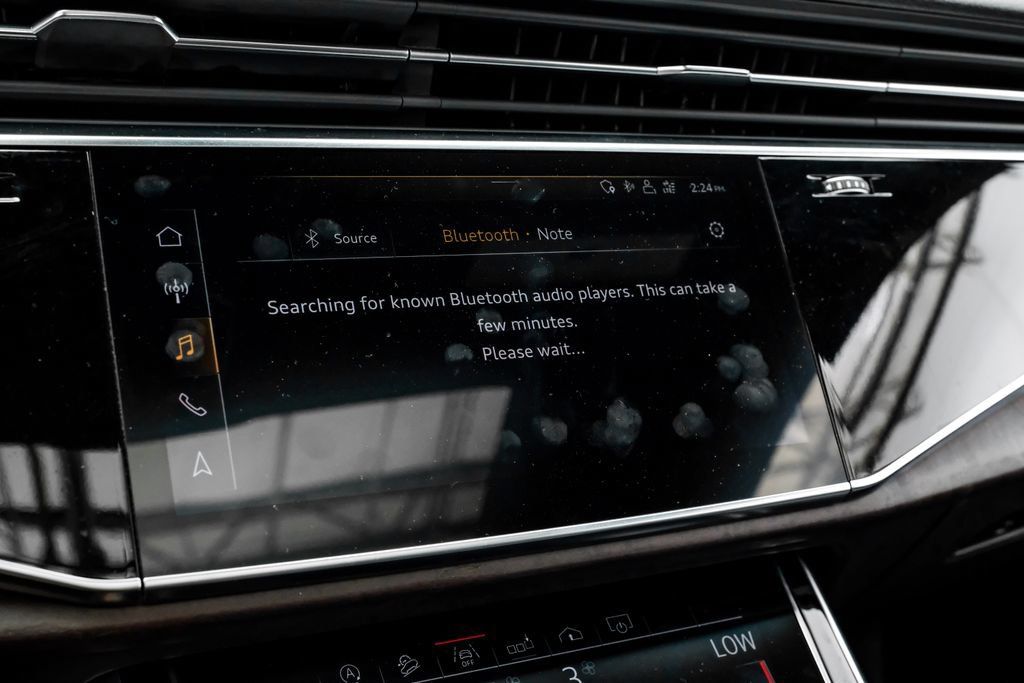 Used 2019 Audi Q8 Premium Plus AWD/4WD image 27