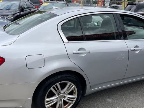 Used 2013 INFINITI G37 x Sedan w/ Premium Pkg AWD/4WD image 9
