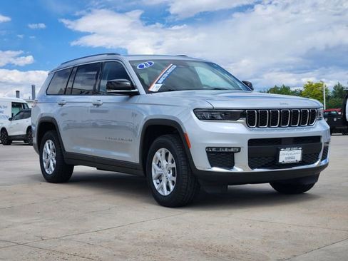 Used 2023 Jeep Grand Cherokee L Limited AWD/4WD image 3