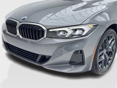 Used 2025 BMW 330i Sedan image 5