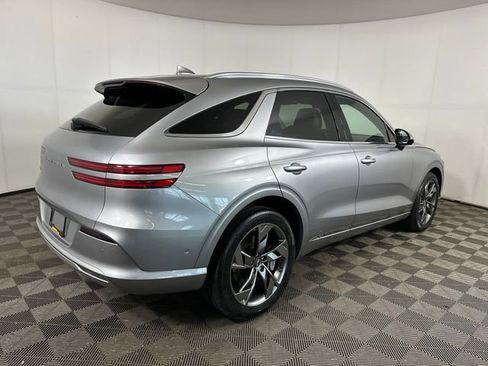 Used 2023 Genesis Electrified GV70 AWD/4WD image 3