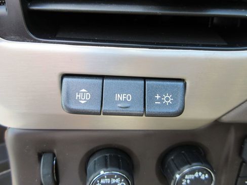 Used 2020 GMC Yukon XL Denali image 27