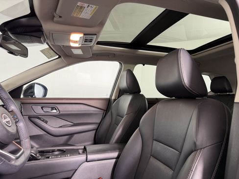 Used 2023 Nissan Rogue SL w/ SL Premium Package FWD image 19